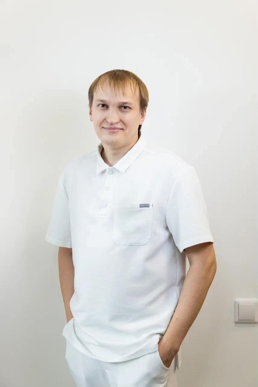 Врач 2